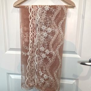 Tea Pink white embroidered net dupatta NWOT